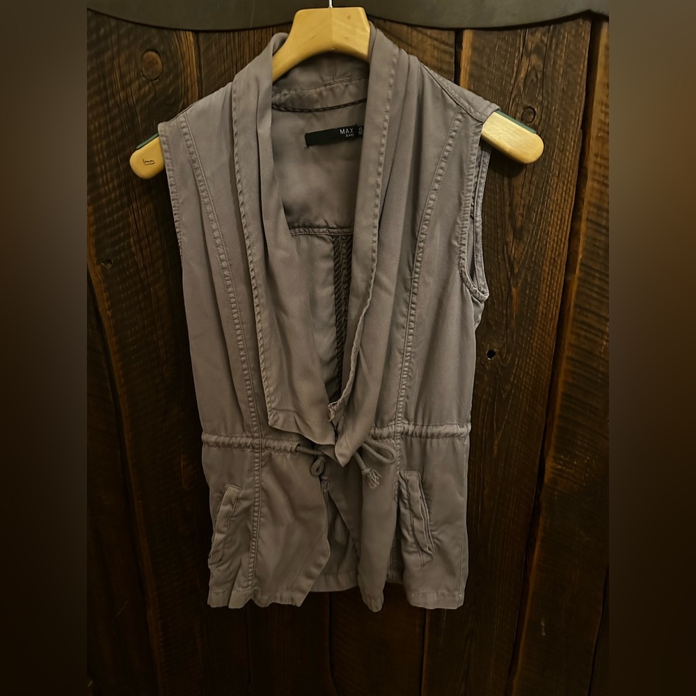 Max jeans vest xs like new thick material